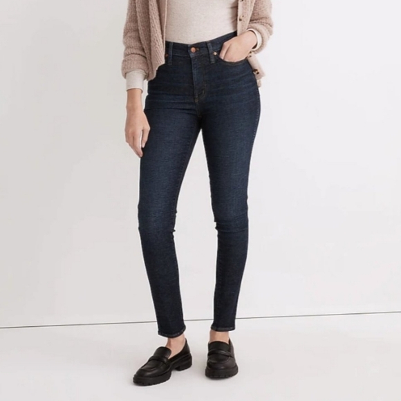 Madewell Pants - Madewell 10" High-Rise Skinny Jeans, Dalesford Wash, Size 33 EUC